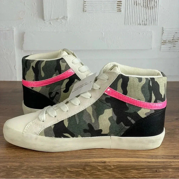 Womens Nine West Green Camo High Top Sneakers NEW‎ Size 7 and 7.5 - Picture 4 of 10
